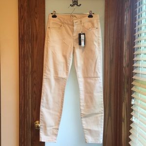 Tommy Bahama Bull Denim New Skinny Natural Color.